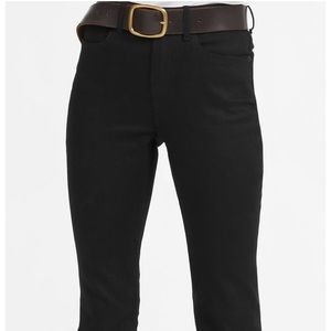 Black Everlane kick crop